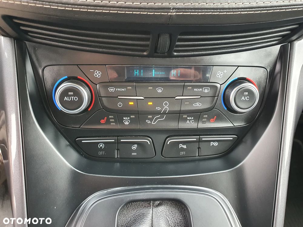 Ford Kuga 2.0 TDCi 4x4 Vignale - 37