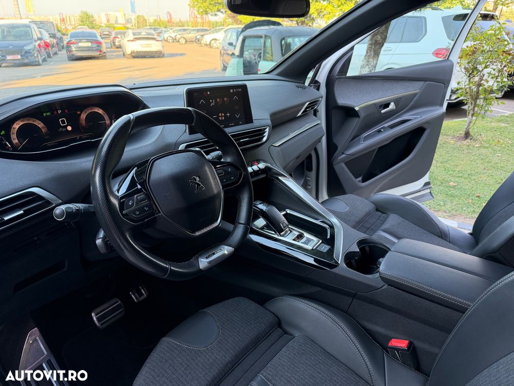 Peugeot 3008 1.2 PureTech 130 EAT8 GT - 32