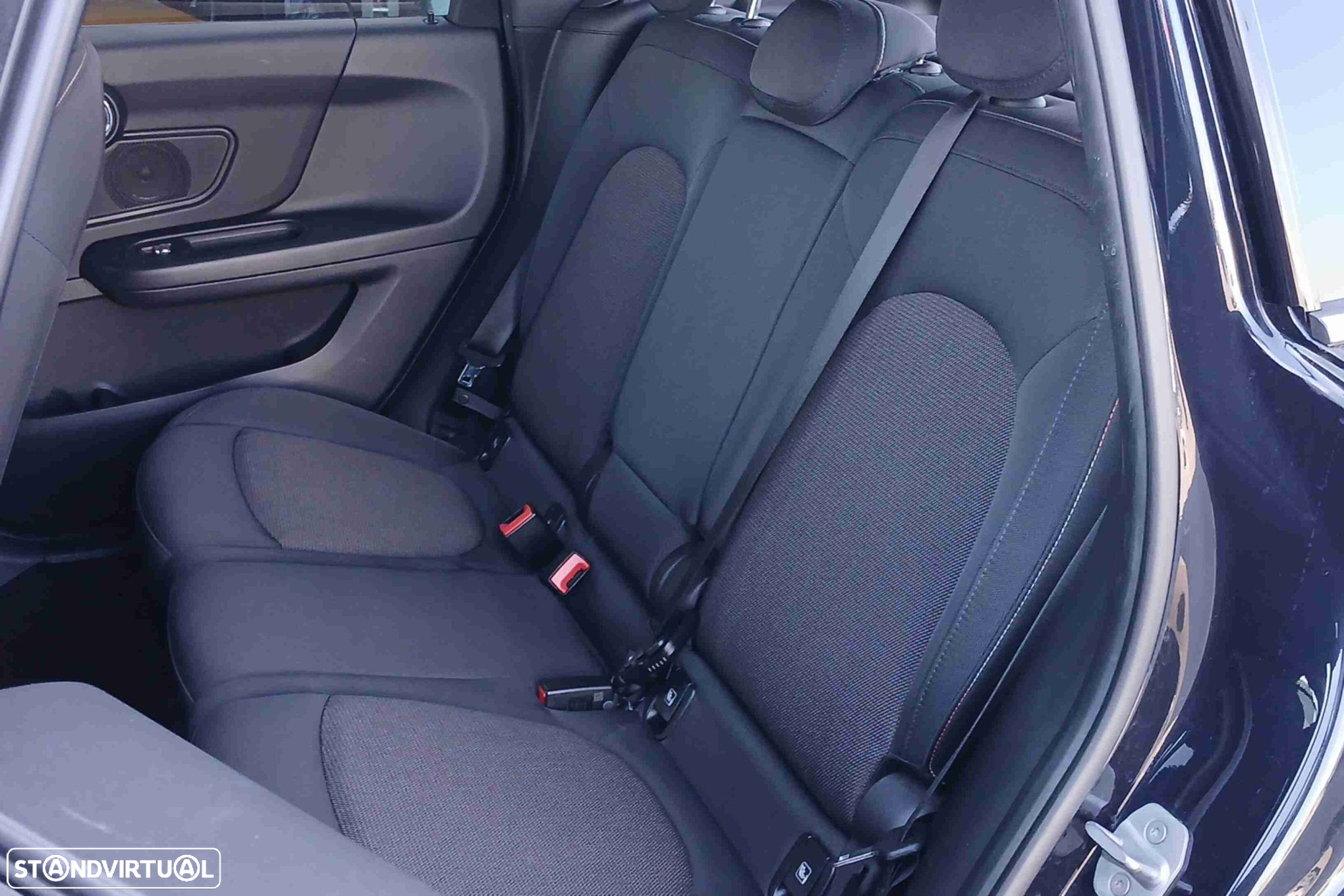 MINI Countryman One D Auto - 11