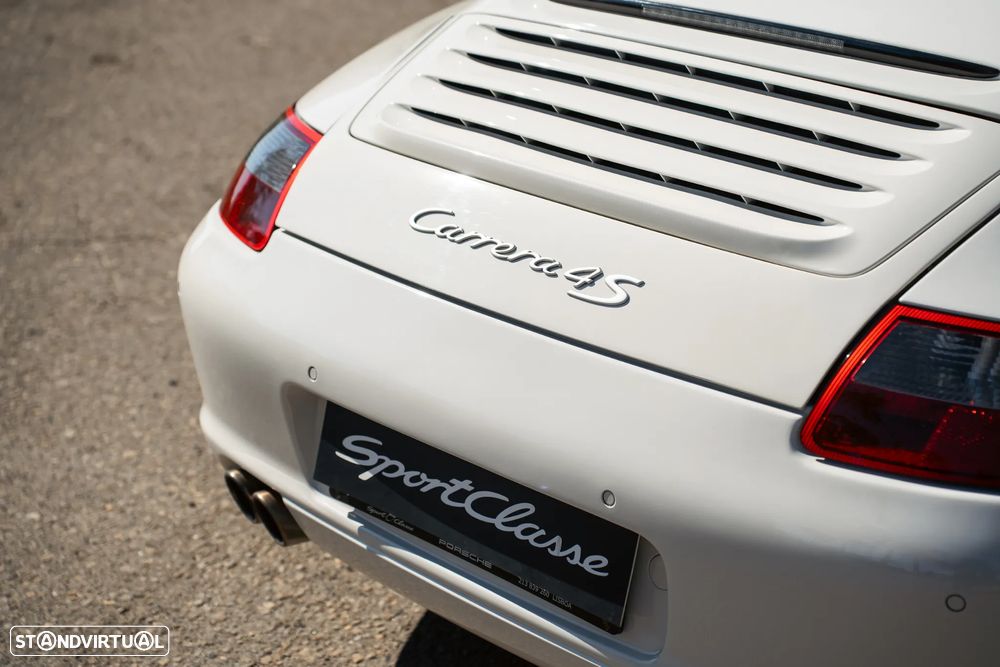 Porsche 911 (997) Carrera 4 S Cabriolet - 16