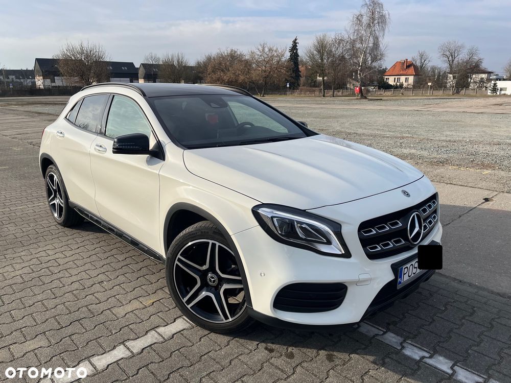 Mercedes-Benz GLA 200 7G-DCT AMG Line - 23