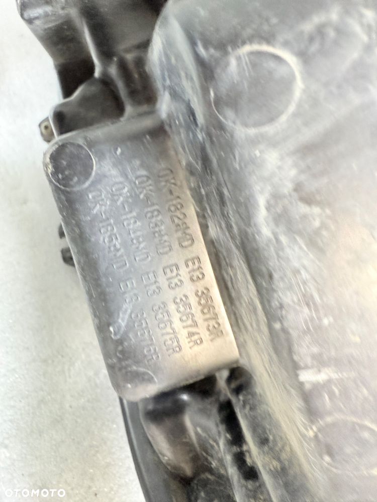 Reflektor lampa Przód strona prawa Toyota Hilux VIII 8 LIFT 1EJ-923368-040A - 11