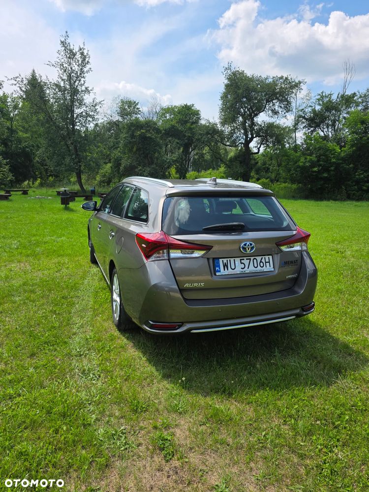 Toyota Auris Hybrid 135 Premium - 5