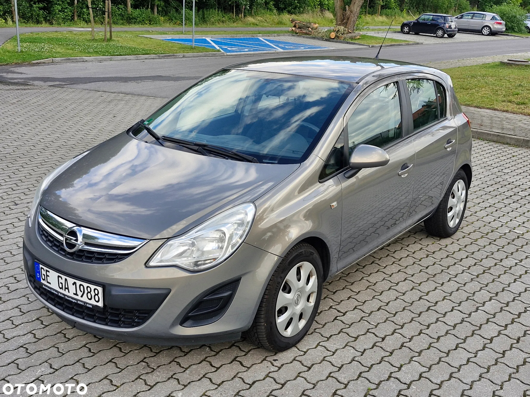 Opel Corsa 1.2 16V Cosmo - 10