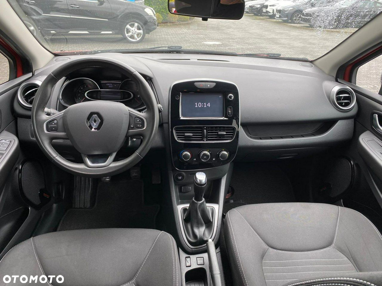 Renault Clio - 10