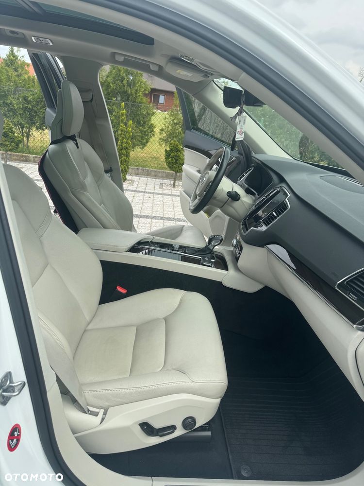 Volvo XC 90 - 2