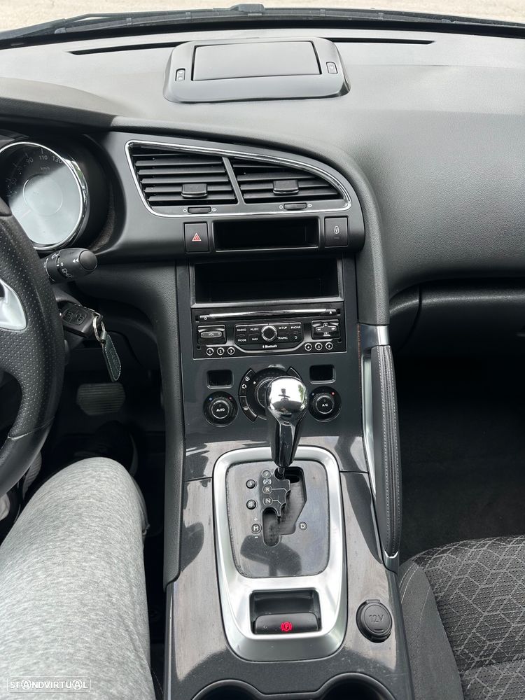 Peugeot 3008 1.6 BlueHDi Style EAT6 - 26