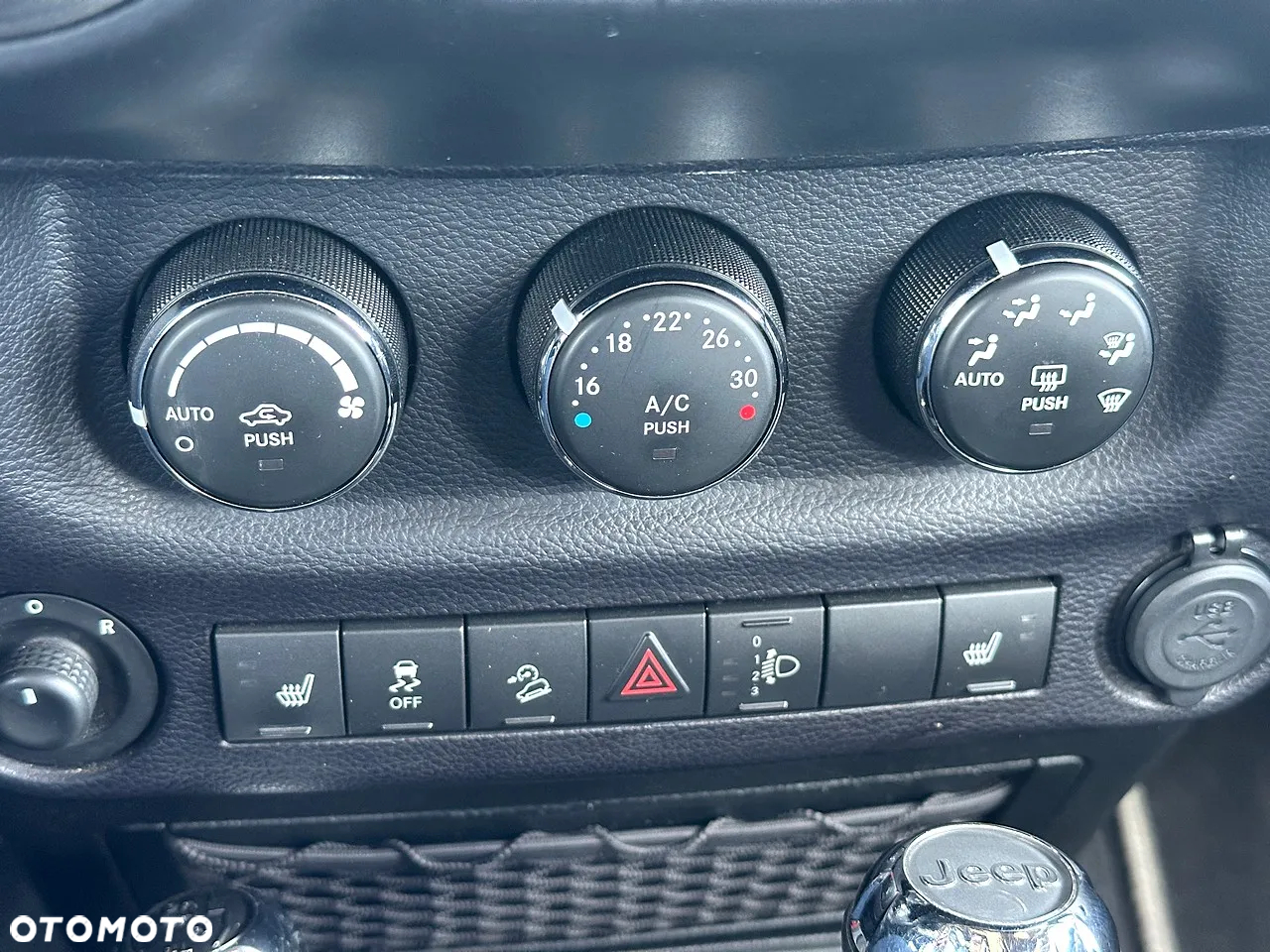 Jeep Wrangler 2.8 CRD Unlim Sport - 11