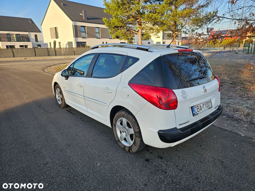 Peugeot 207 - 4