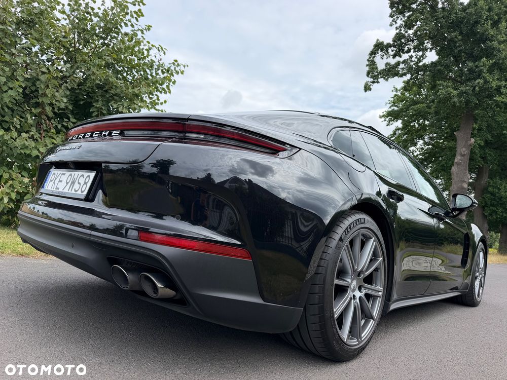 Porsche Panamera 4 - 8