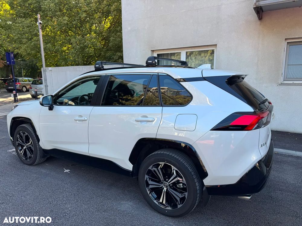 Toyota RAV4 - 4