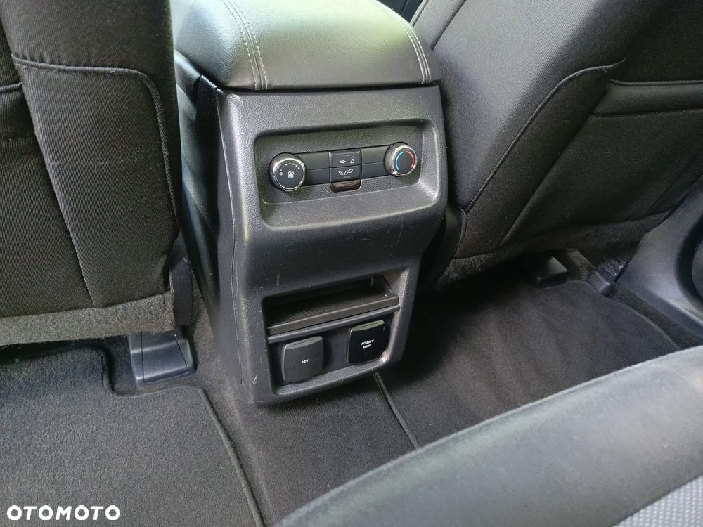 Ford Galaxy 2.0 EcoBlue Titanium - 12