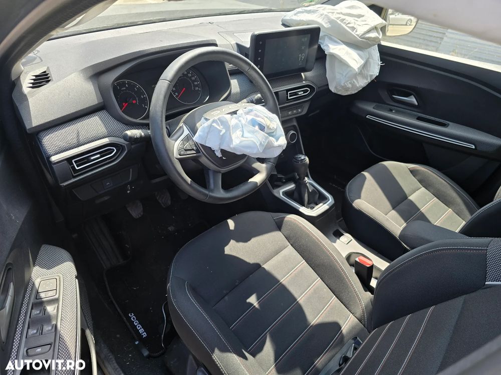 Dacia Jogger 5 locuri TCe 110 SL Extreme - 4