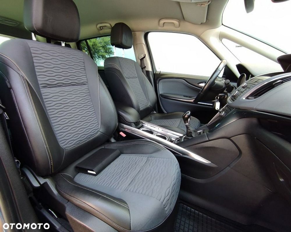 Opel Zafira - 11