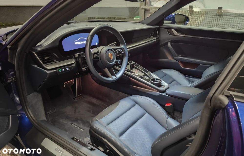 Porsche 911 - 22