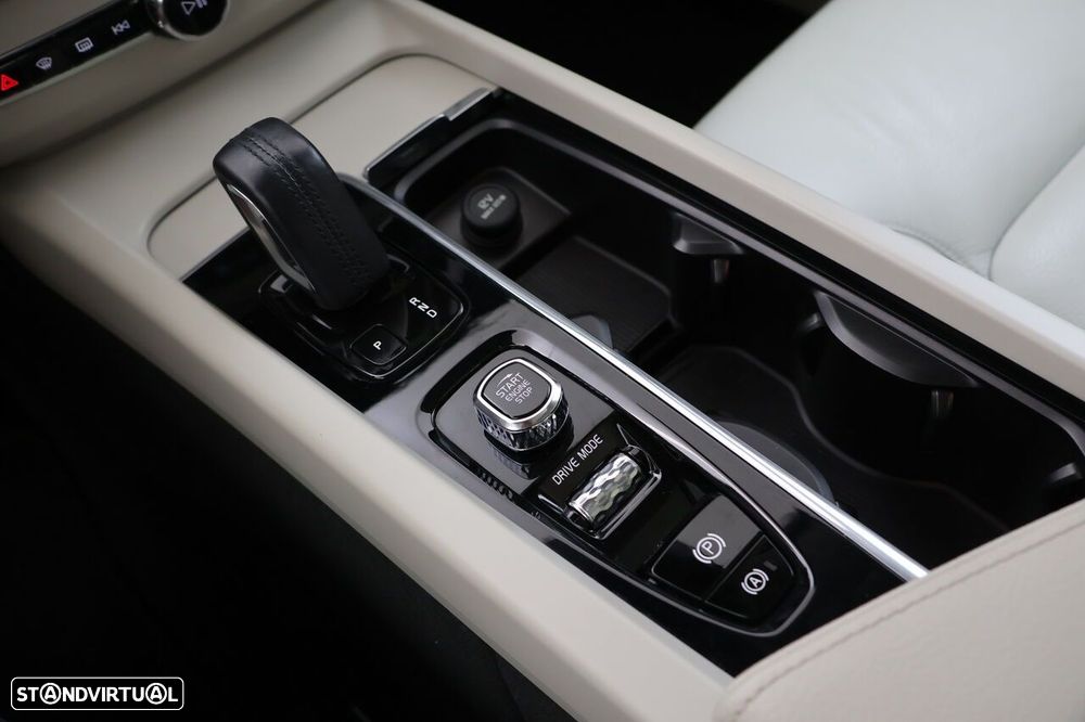 Volvo XC 60 - 31