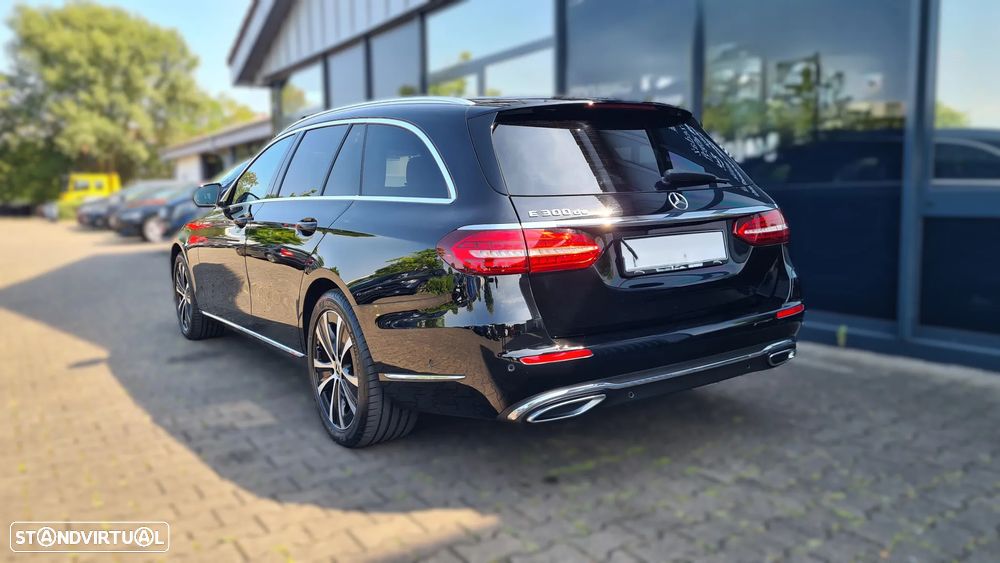 Mercedes-Benz E 300 de T 9G-TRONIC Exclusive - 3