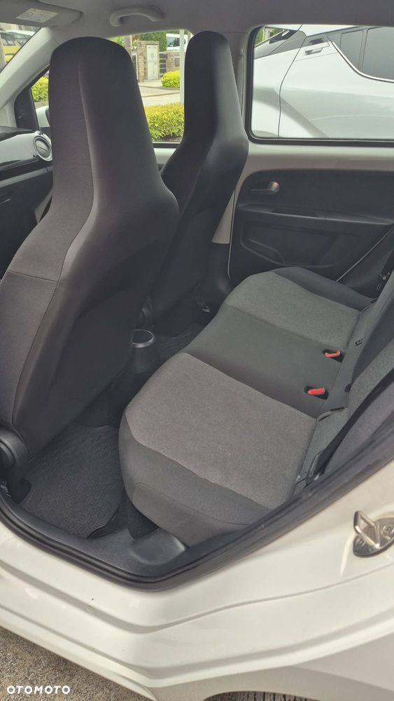 Volkswagen up! 1.0 move - 8