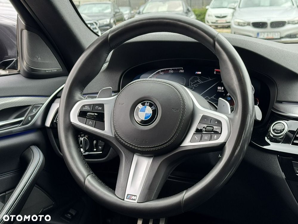 BMW Seria 5 520d M Sport Edition - 29