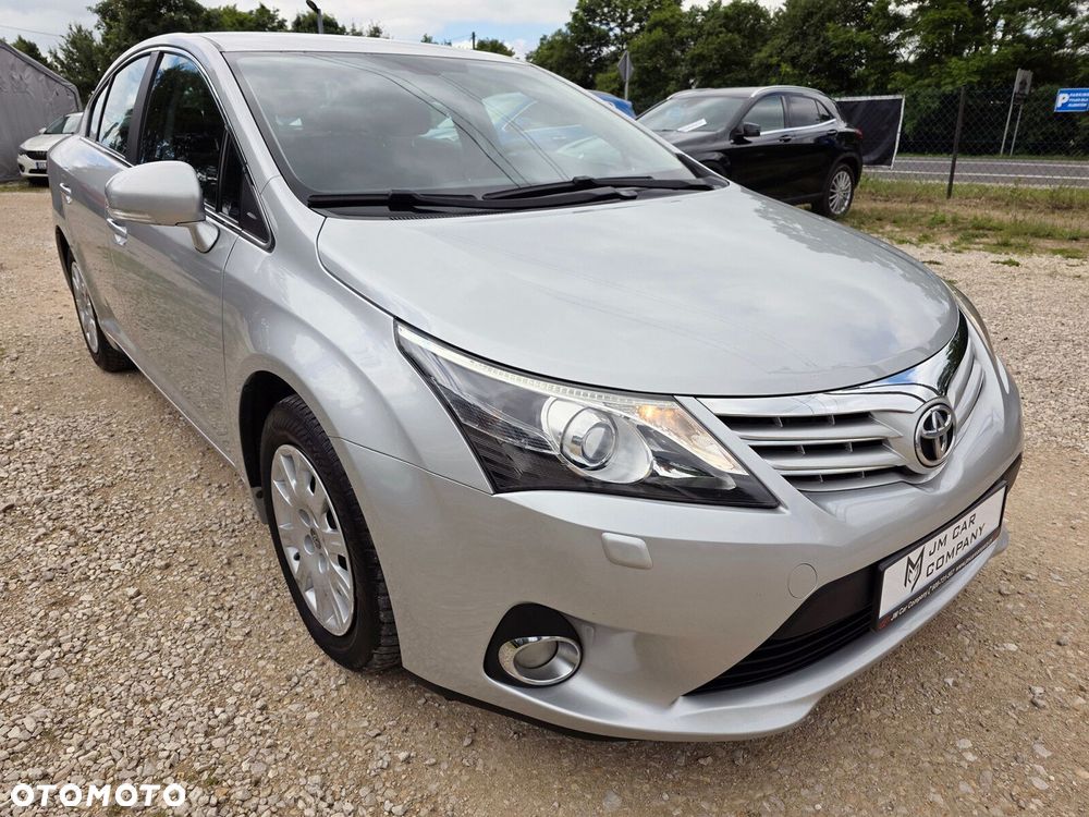 Toyota Avensis - 16