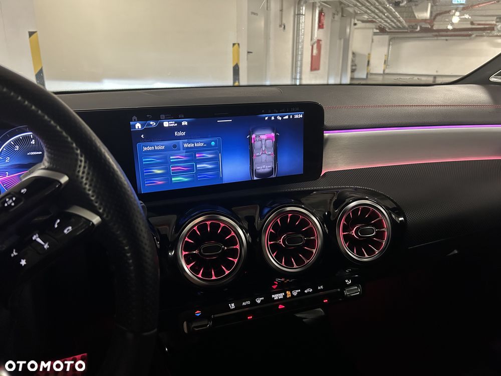 Mercedes-Benz CLA 200 AMG Line 7G-DCT - 20