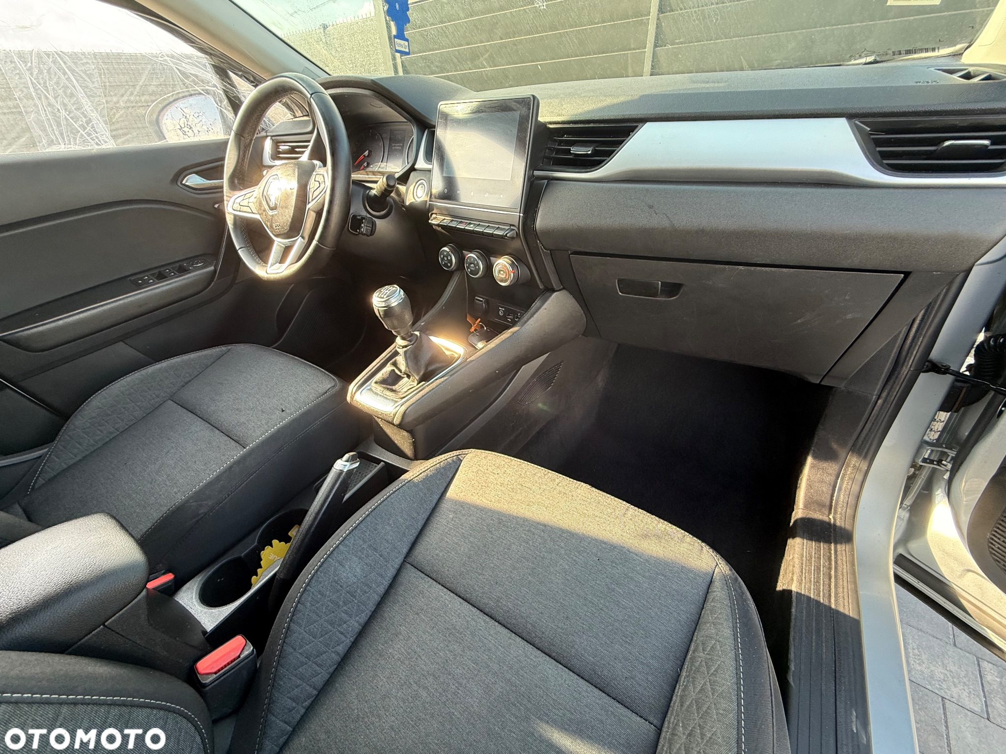 Renault Captur TCe 90 ZEN - 9