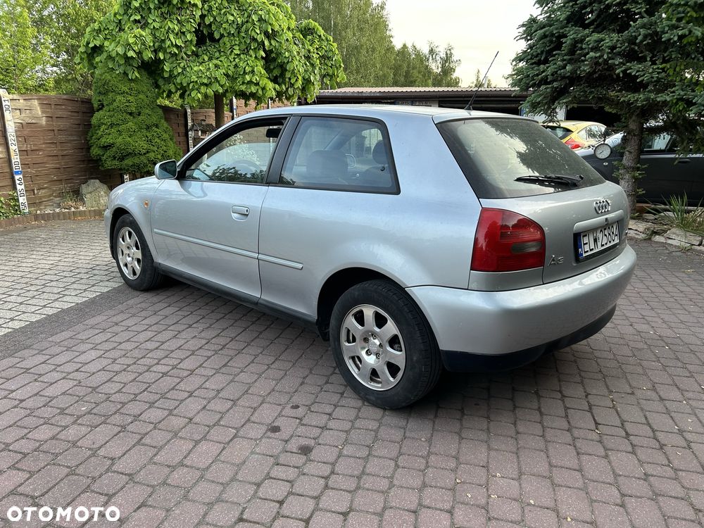 Audi A3 Sportback - 3