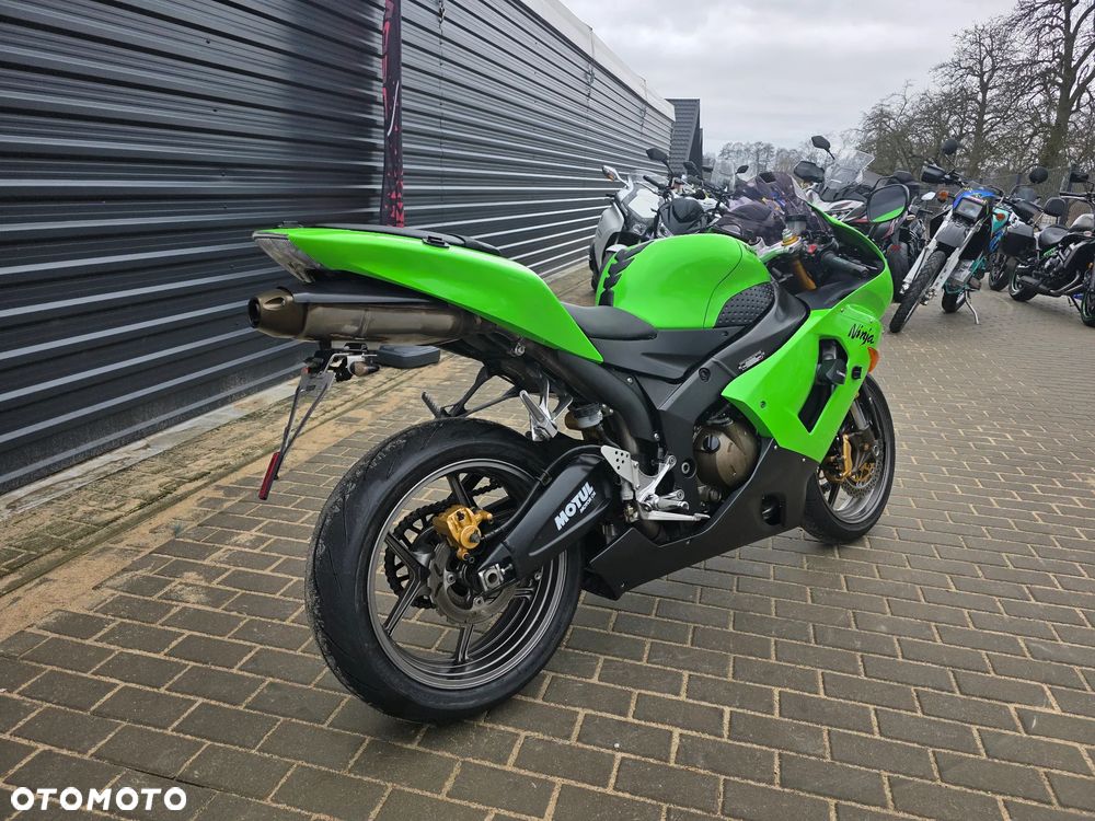 Kawasaki ZX - 3