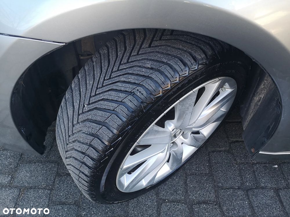 Lexus IS 200t Executive Line - 23