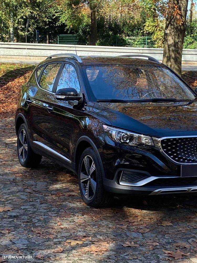 MG ZS EV Luxury - 6