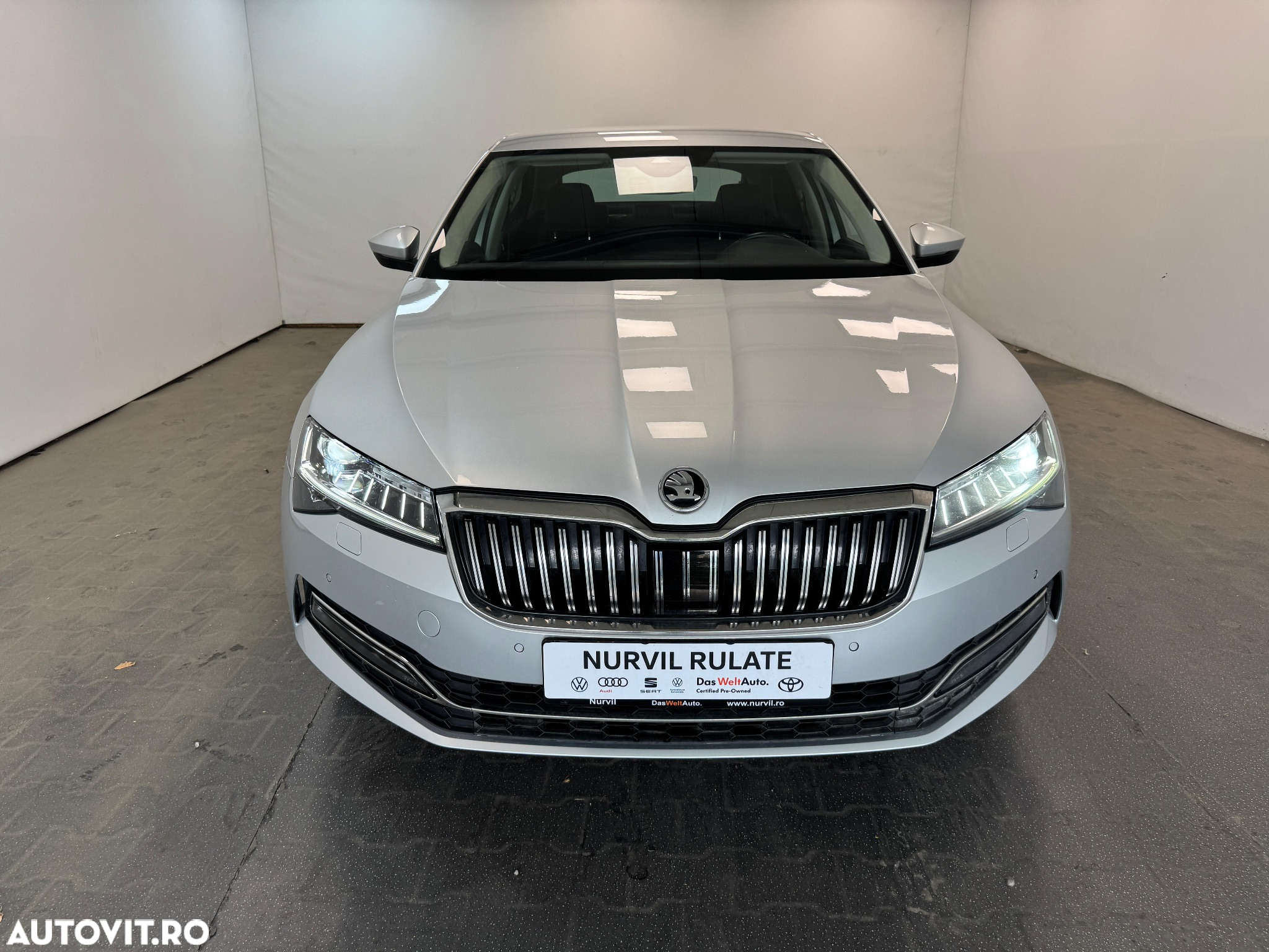 Skoda Superb 2.0 TDI DSG Style - 17