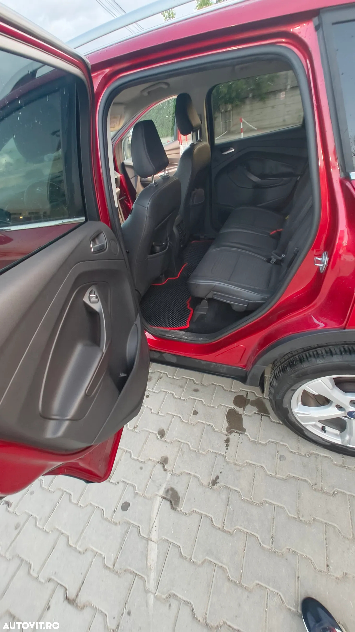 Ford Kuga 2.0 TDCi 4WD Powershift Titanium - 15