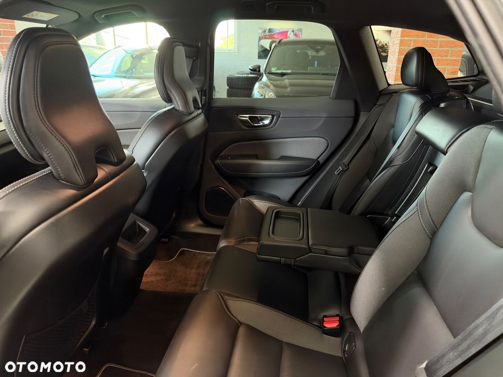 Volvo XC 60 - 18