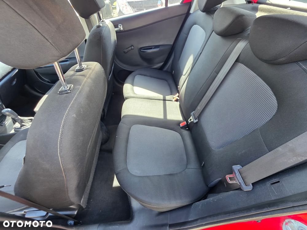 Hyundai i20 1.1 CRDi Comfort - 9