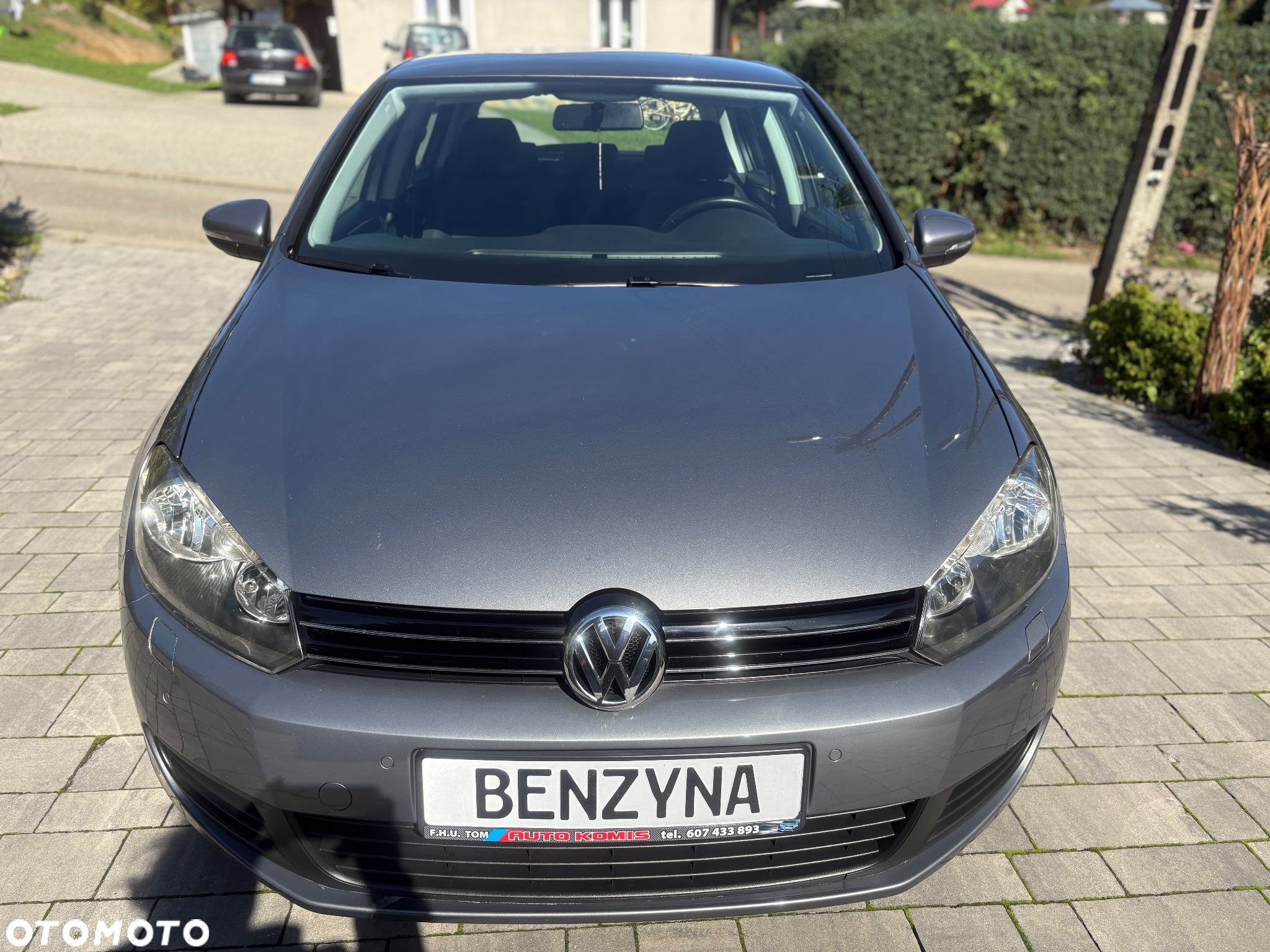 Volkswagen Golf - 2