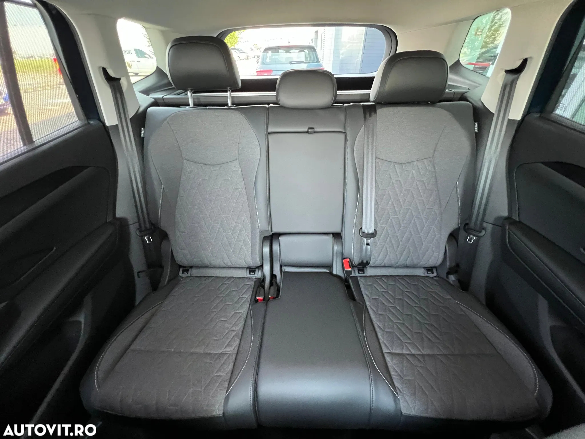 Volkswagen Tayron 1.5 eTSI DSG MHEV Life - 12