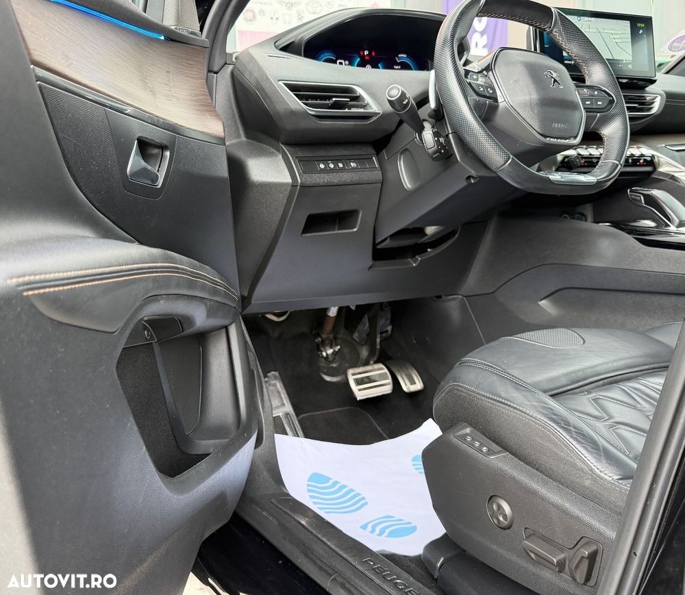 Peugeot 3008 PHEV EAT8 4X4 GT Pack - 21
