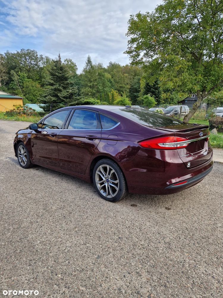 Ford Fusion - 13