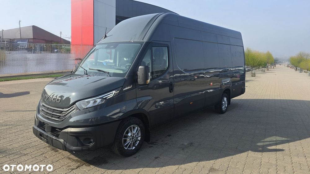 Iveco Daily 35S18HA8V Furgon 180KM Automat - 3