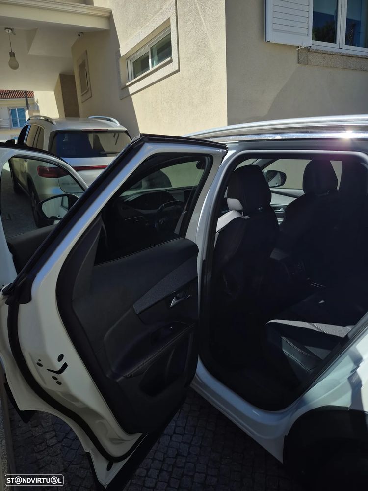 Peugeot 3008 HDi FAP 115 EGS6 Stop&Start Business-Line - 16