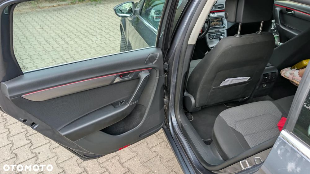 Volkswagen Passat 2.0 TDI DPF Highline DSG - 4