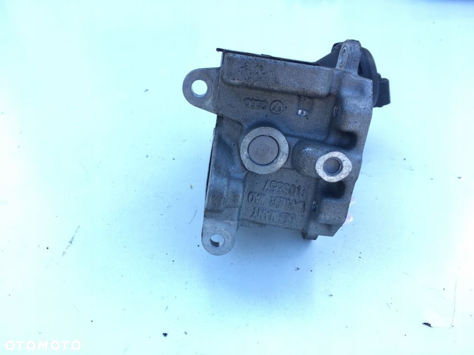 ZAWÓR EGR PASSAT B6 SEAT TOLEDO III 2.0 03G131063F - 5