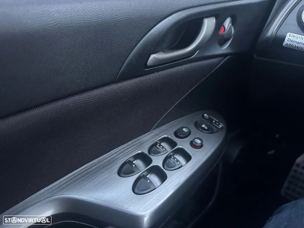 Honda Civic 1.4 i-VTEC Sport - 25