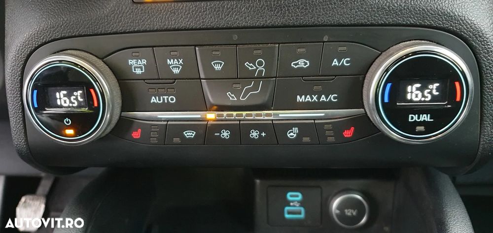 Ford Kuga 1.5 EcoBoost 2x4 Titanium - 29