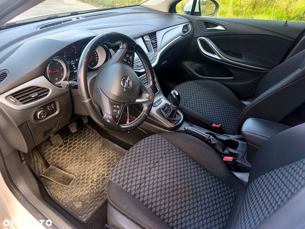 Opel Astra - 8