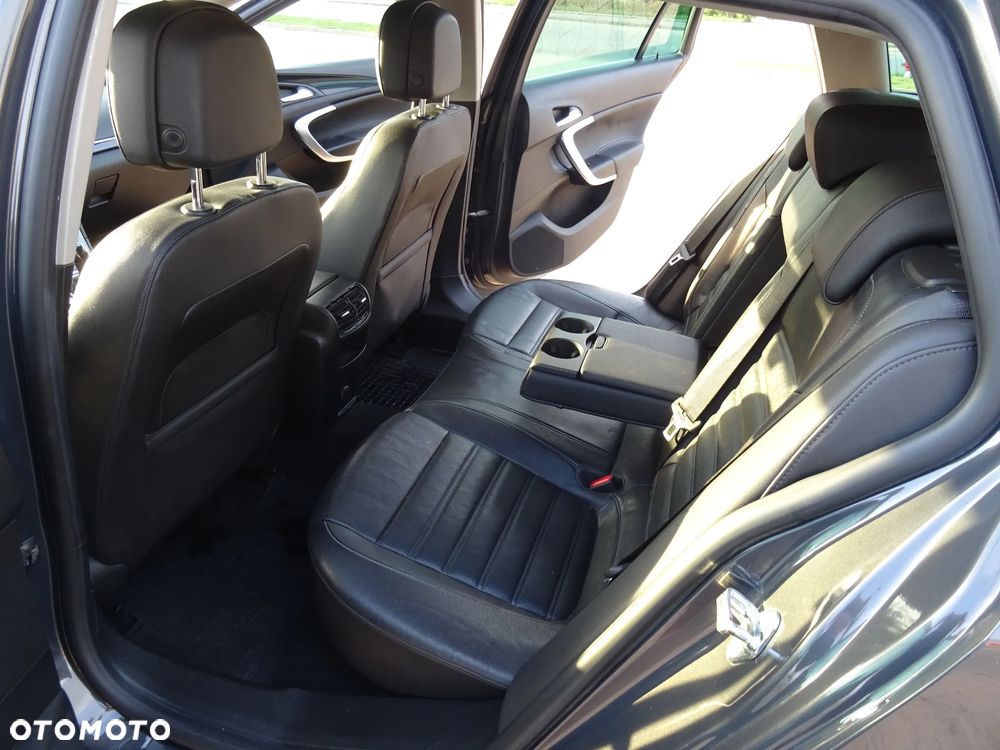 Opel Insignia 2.0 CDTI - 22