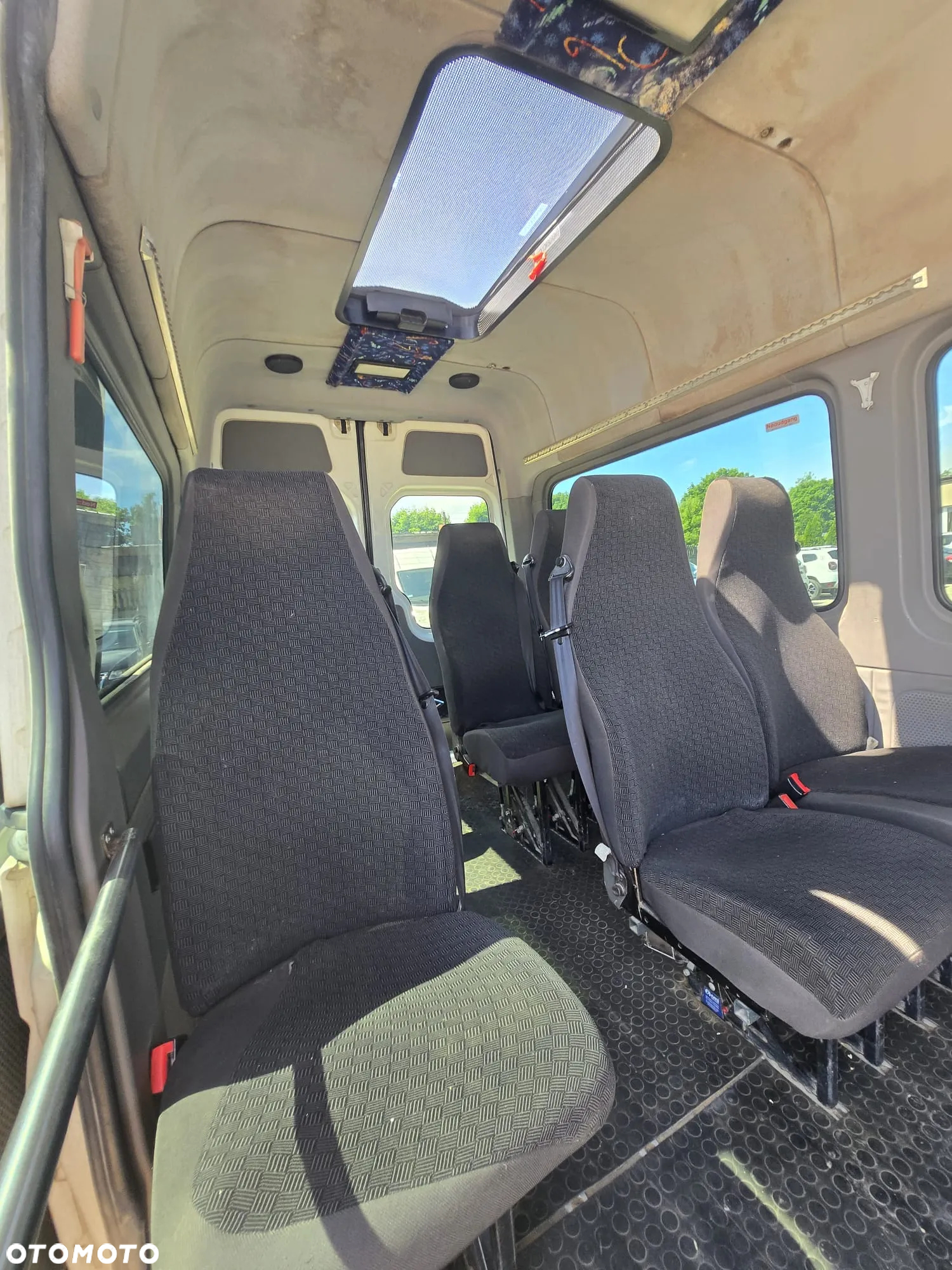 Mercedes-Benz Sprinter - 8