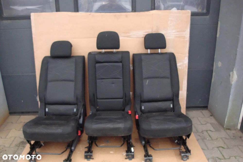 TOYOTA VERSO 09-  fotele przod + tyl wersja 5 osobowa - 2