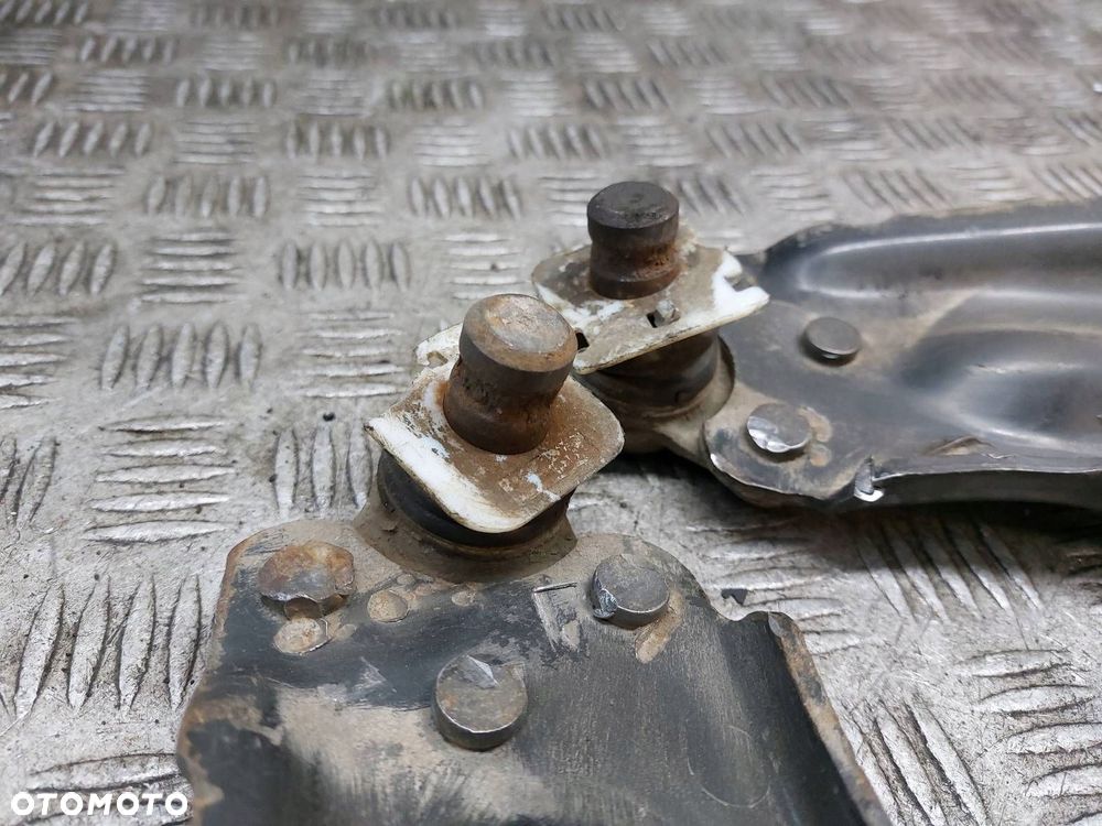 WAHACZE PRZÓD KOMPLET RENAULT KANGOO II - 2