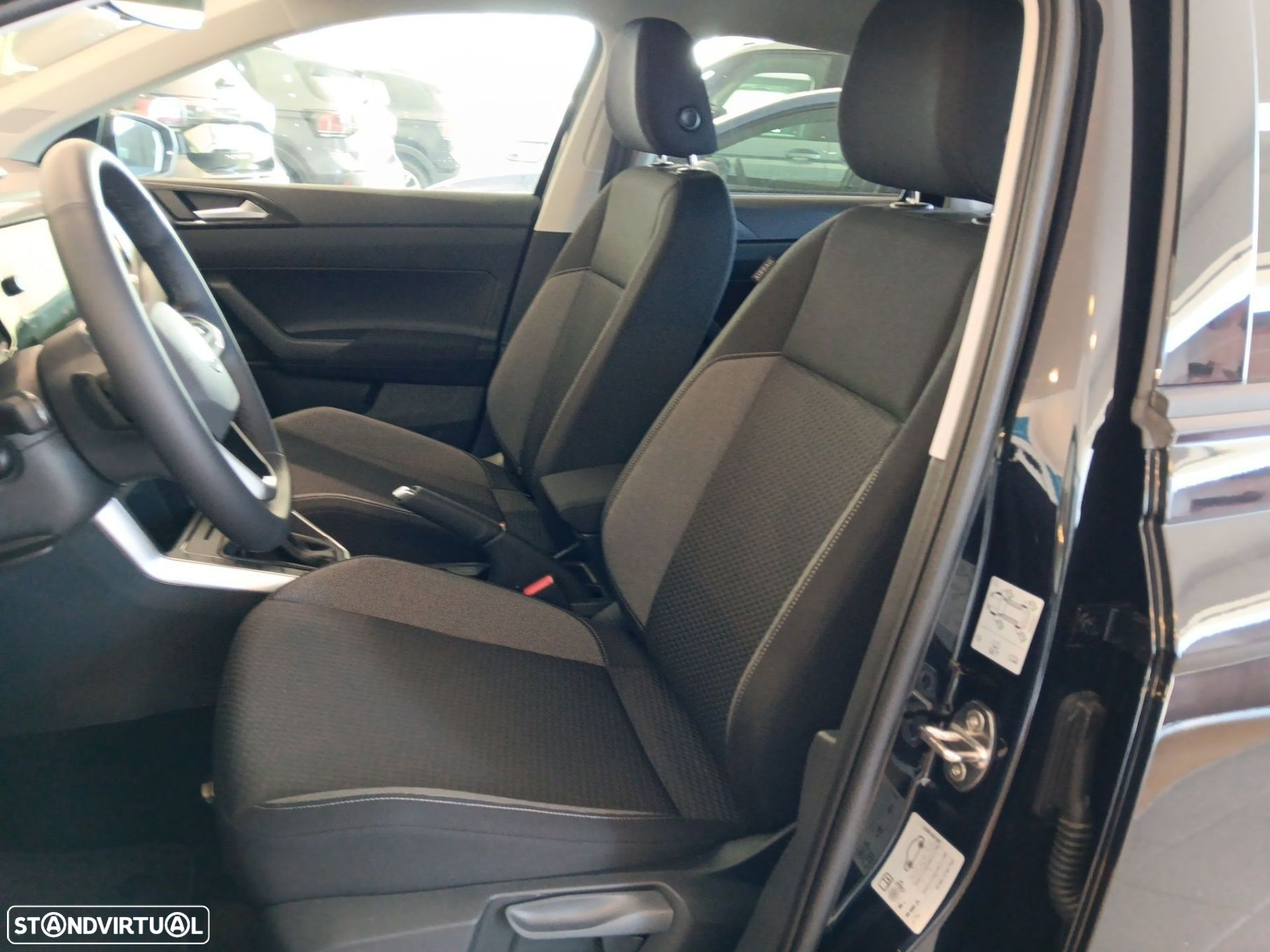 VW Polo 1.0 TSI Urban DSG - 8